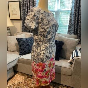 Talbots lined shift dress size 14P in beautiful graded floral pattern. NWT